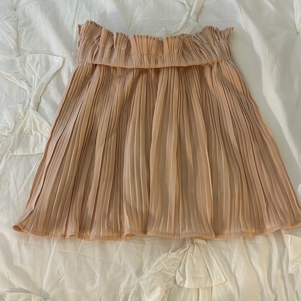 Boutique skirt, runs true to size, only worn once for a hour